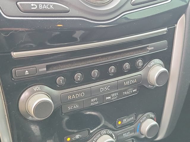 Used 2019 Nissan Pathfinder S AWD/4WD image 18