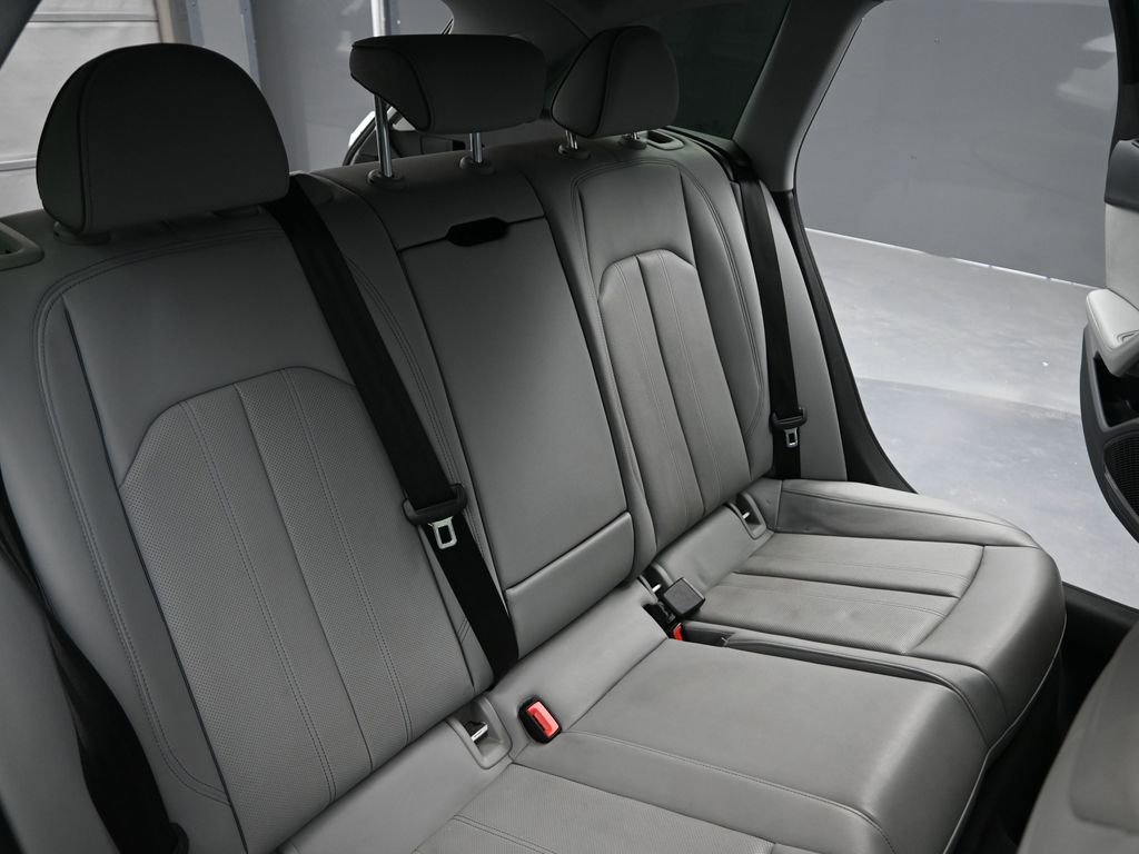 Used 2023 Audi A4 2.0T allroad Premium Plus w/ Premium Plus Package image 14