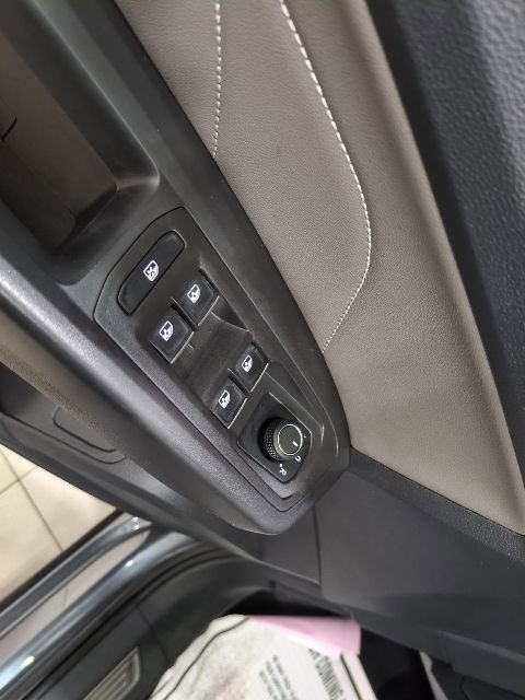 Used 2023 Volkswagen Atlas SE AWD/4WD image 24