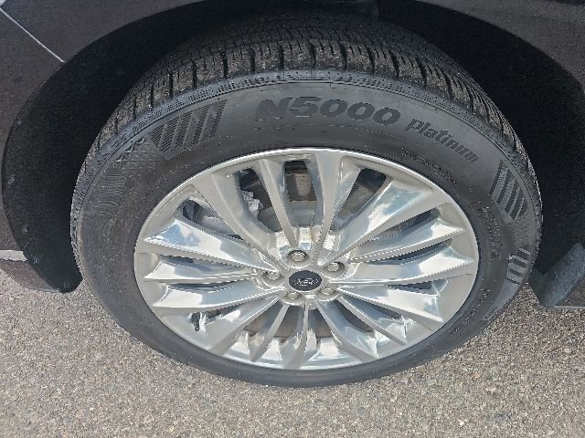 Used 2021 Ford Edge Titanium w/ Equipment Group 301A AWD/4WD image 18