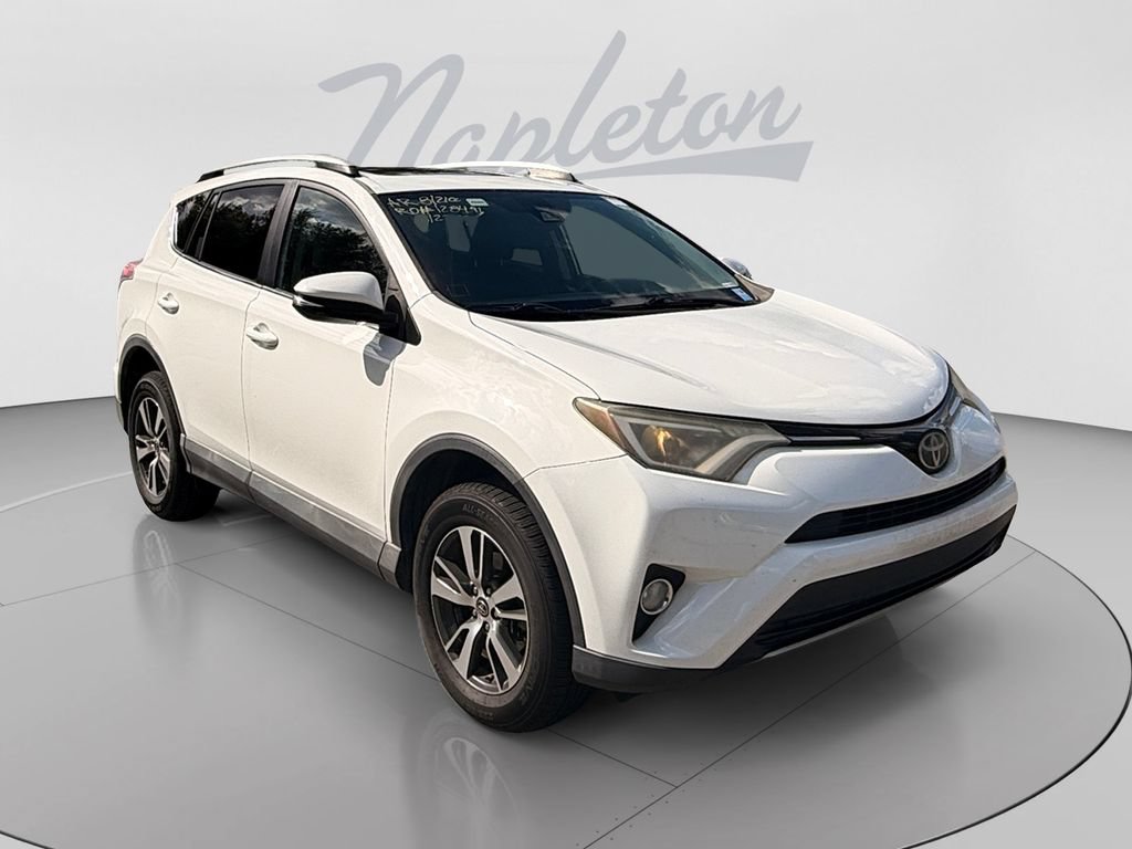 Used 2017 Toyota RAV4 XLE FWD image 8