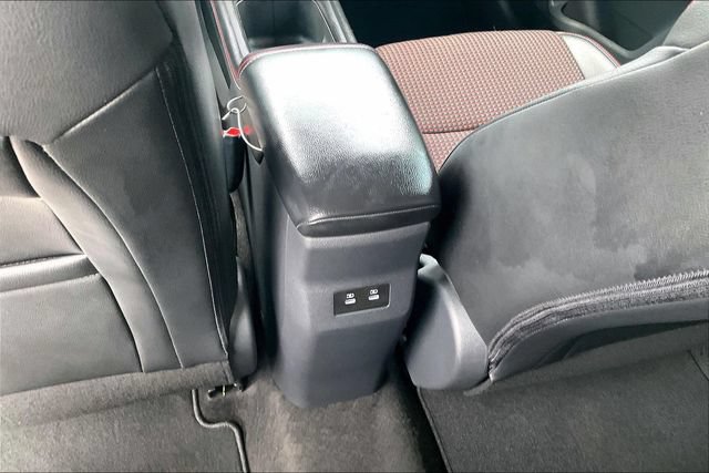 Used 2025 Nissan Kicks SR FWD image 31