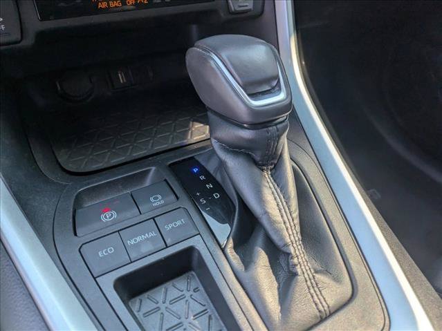 Used 2022 Toyota RAV4 XLE Premium FWD image 11