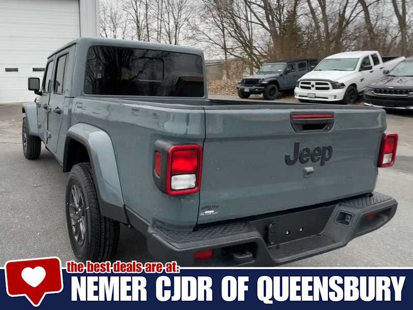 New 2026 Jeep Gladiator Sport AWD/4WD image 7