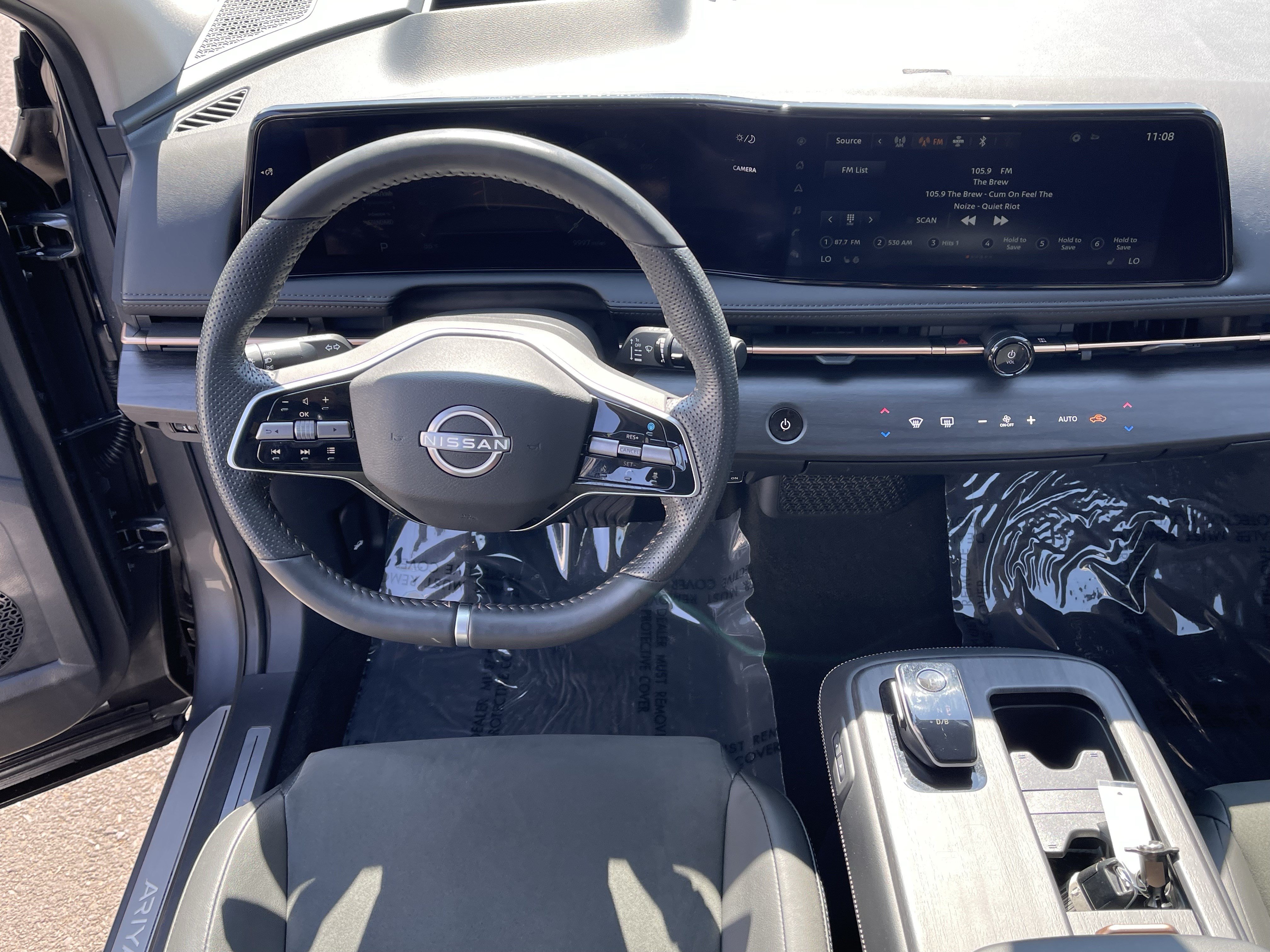 Used 2024 Nissan Ariya AWD image 12