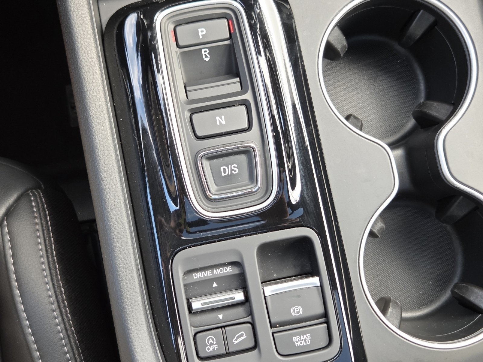 Certified 2024 Honda Pilot Touring image 38