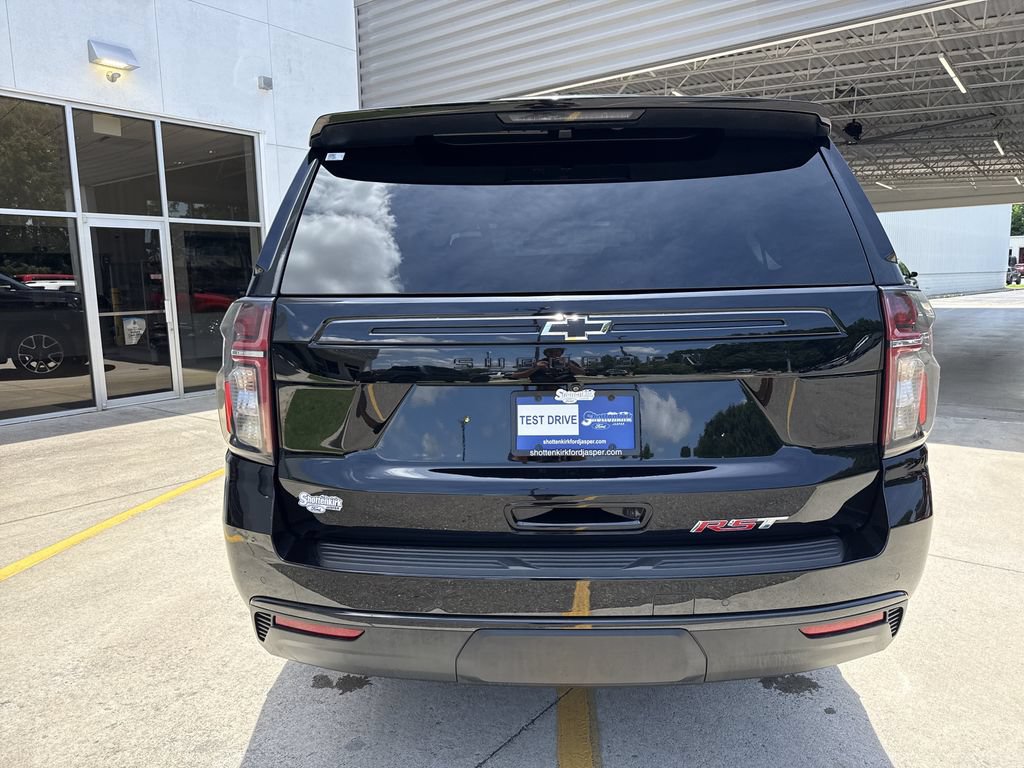Used 2024 Chevrolet Suburban RST w/ Luxury Package AWD/4WD image 6