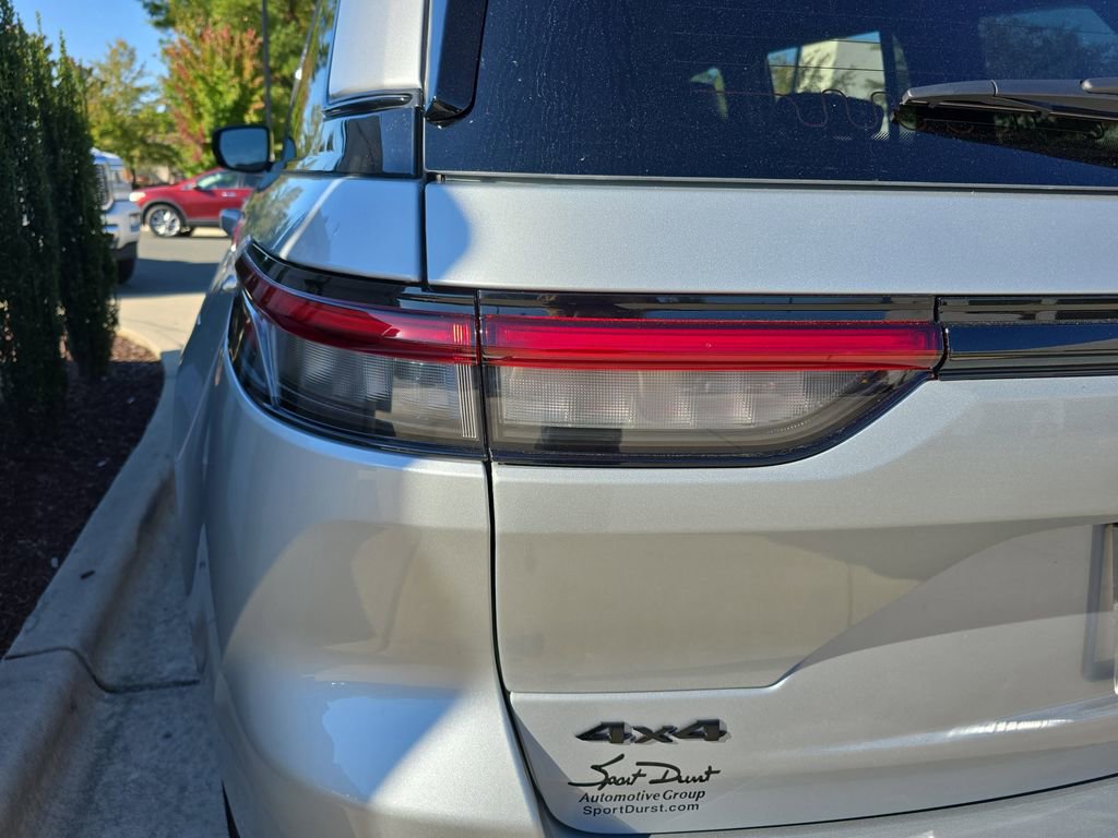 New 2025 Jeep Grand Cherokee Limited w/ Black Appearance Package image 36