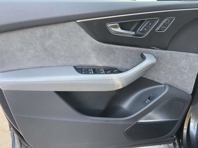 Certified 2022 Audi SQ8 Prestige AWD/4WD image 16