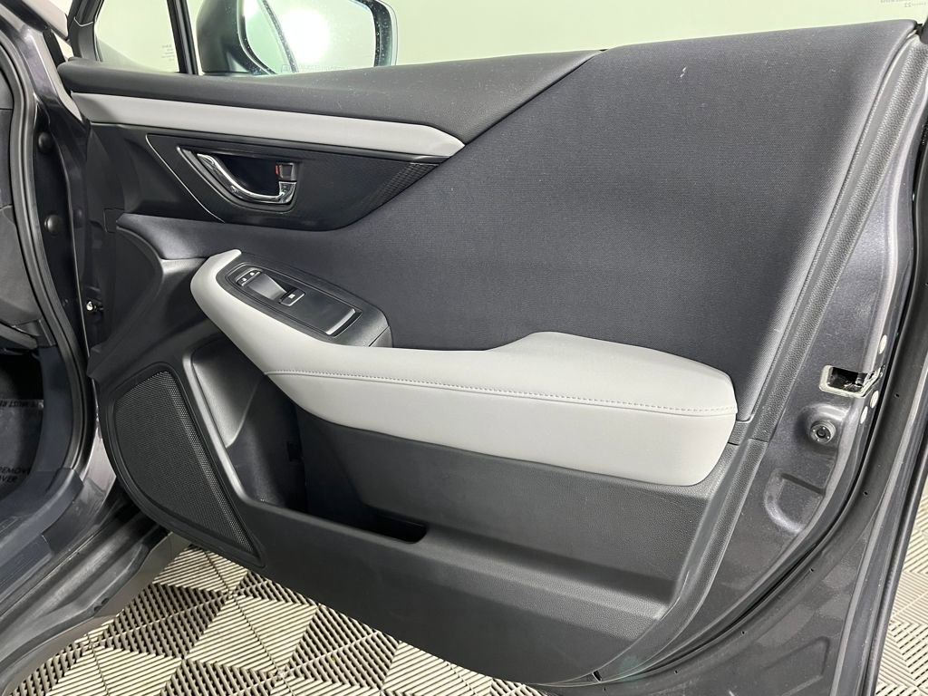 Used 2022 Subaru Outback Premium image 16