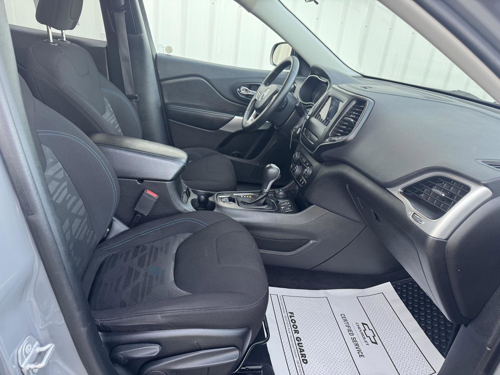 Used 2020 Jeep Cherokee Latitude image 20