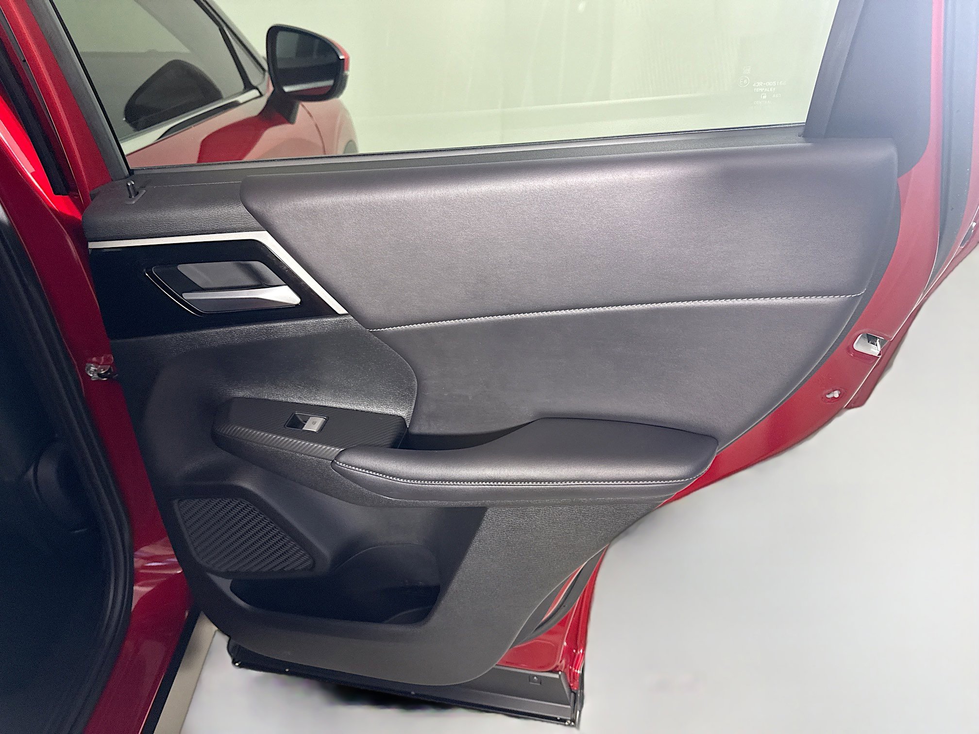 Used 2024 Mitsubishi Outlander SE image 28