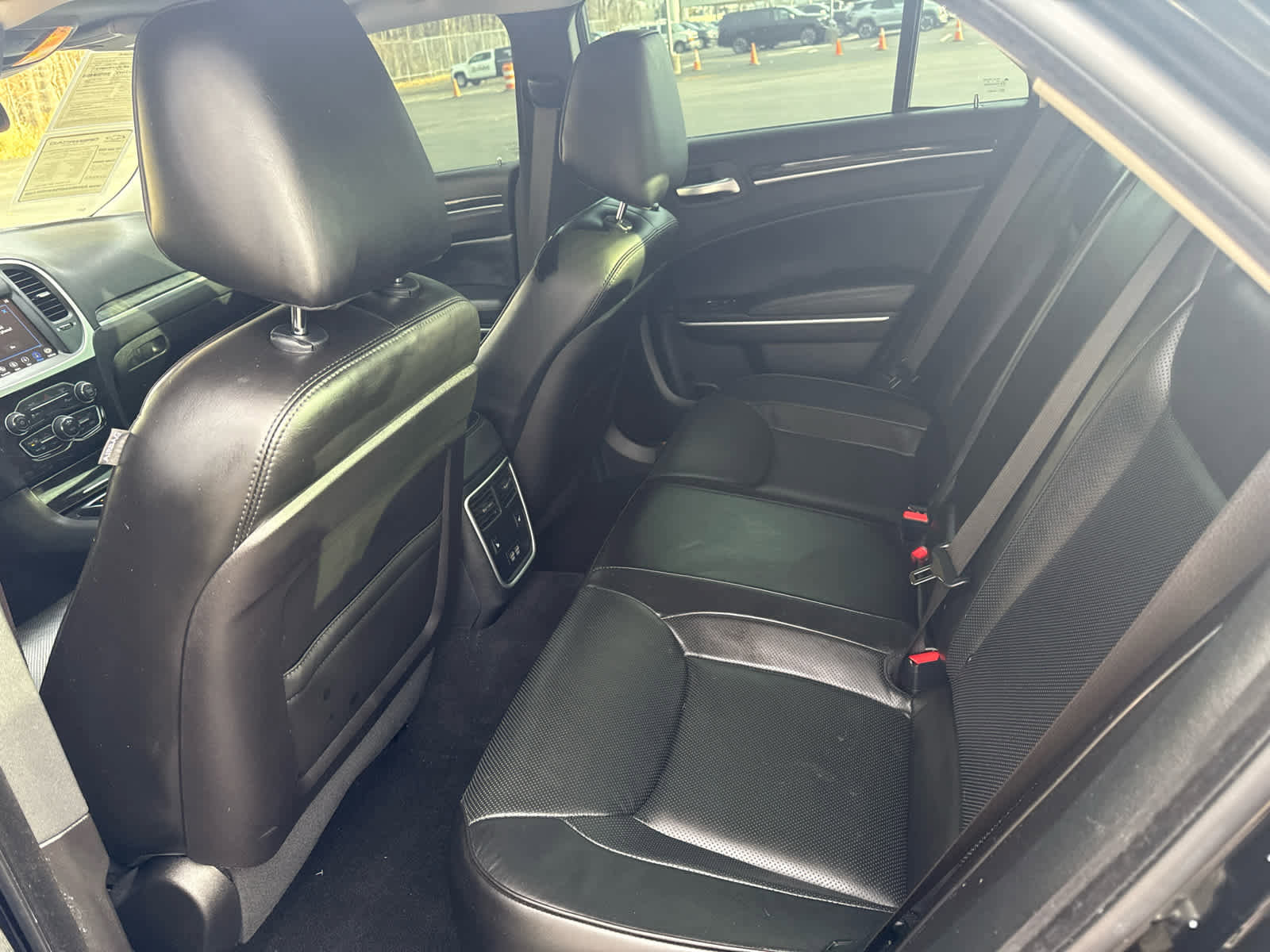 Used 2023 Chrysler 300 Touring L w/ Popular Equipment Group image 10