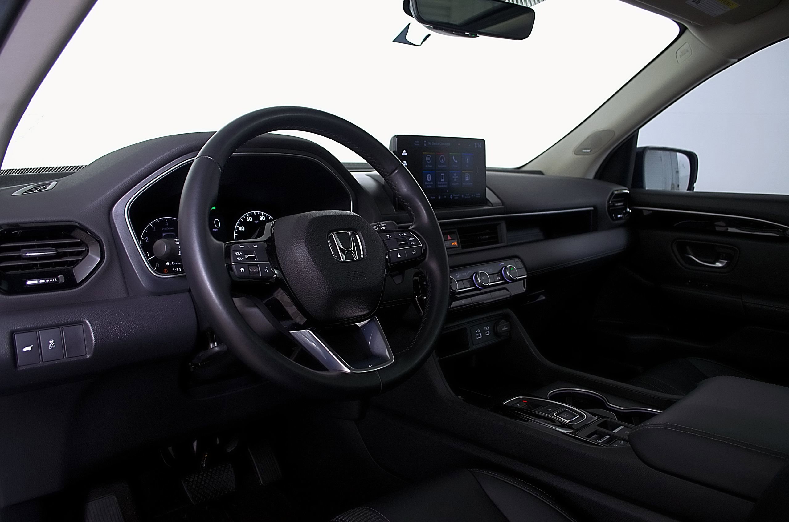 Used 2024 Honda Pilot Touring image 14
