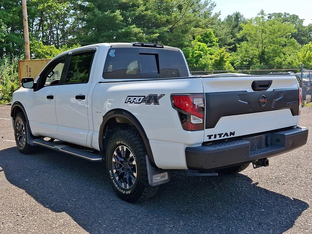Used 2021 Nissan Titan PRO-4X w/ Pro-4x Convenience Package AWD/4WD image 4