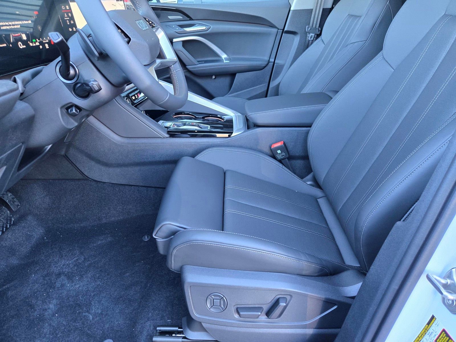 New 2025 Audi Q5 Premium Plus AWD/4WD image 26
