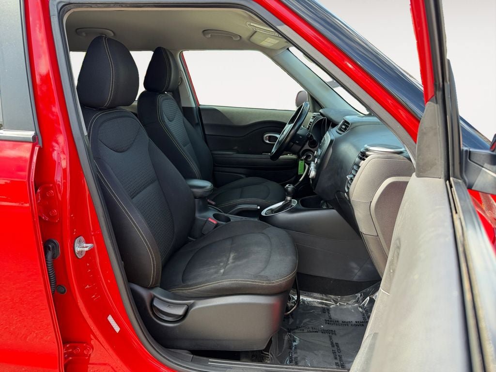 Used 2016 Kia Soul + w/ Designer's Package FWD image 24