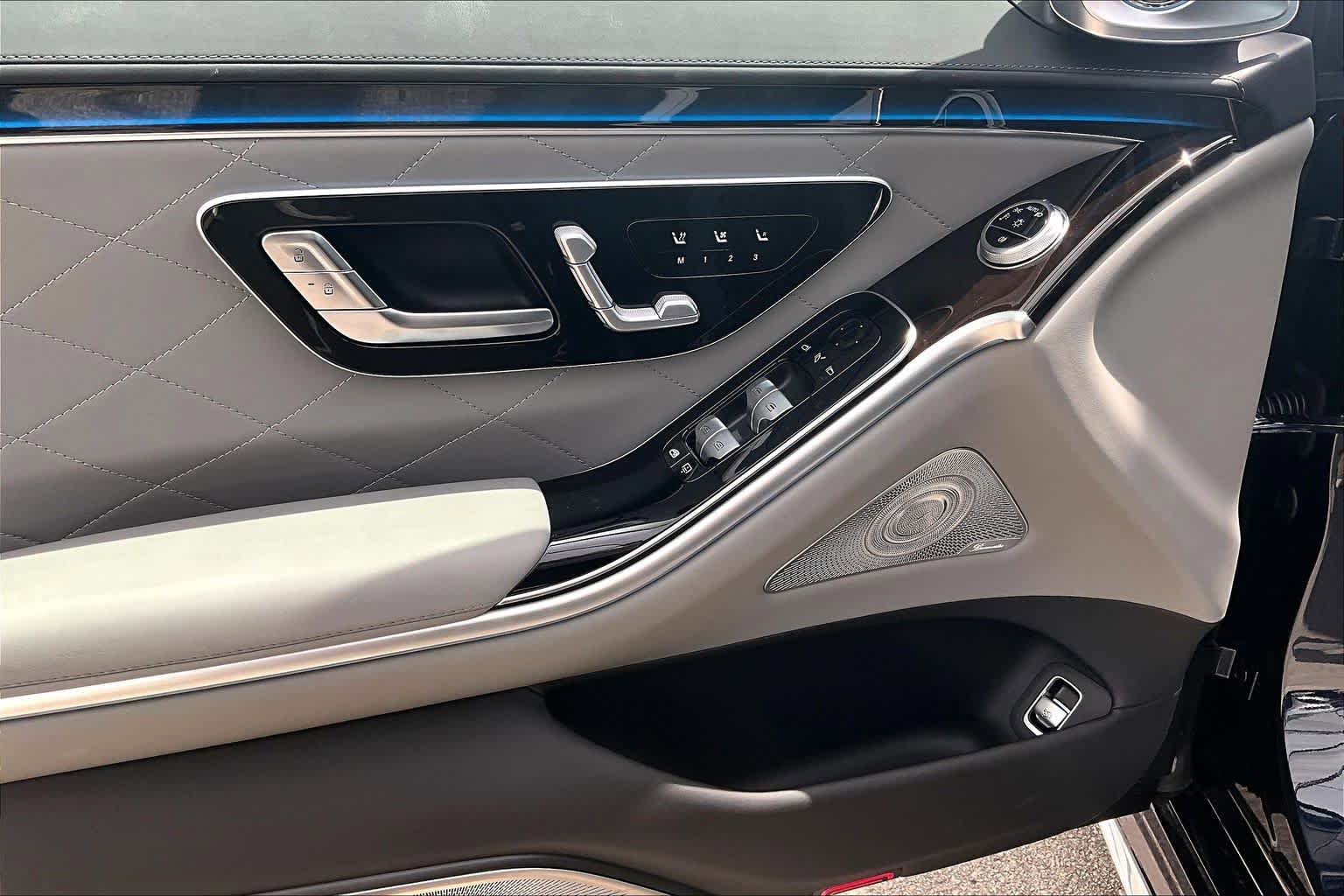 New 2026 Mercedes-Benz S 580e 4MATIC Sedan image 15