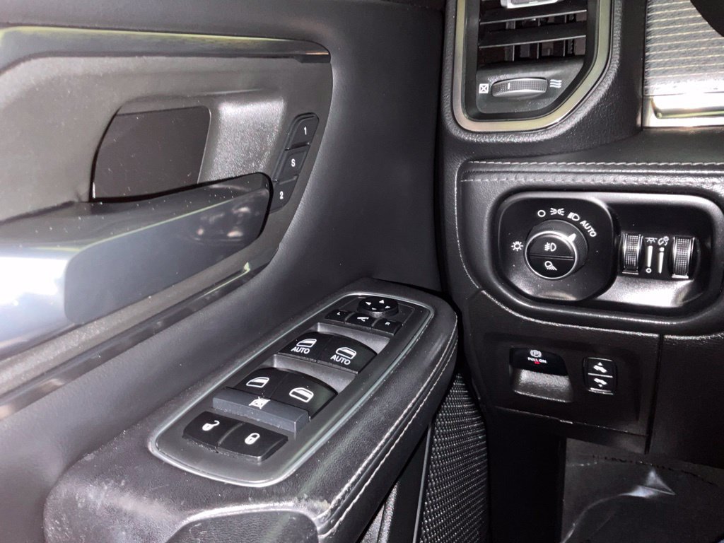 Used 2021 RAM 1500 Limited AWD/4WD image 19