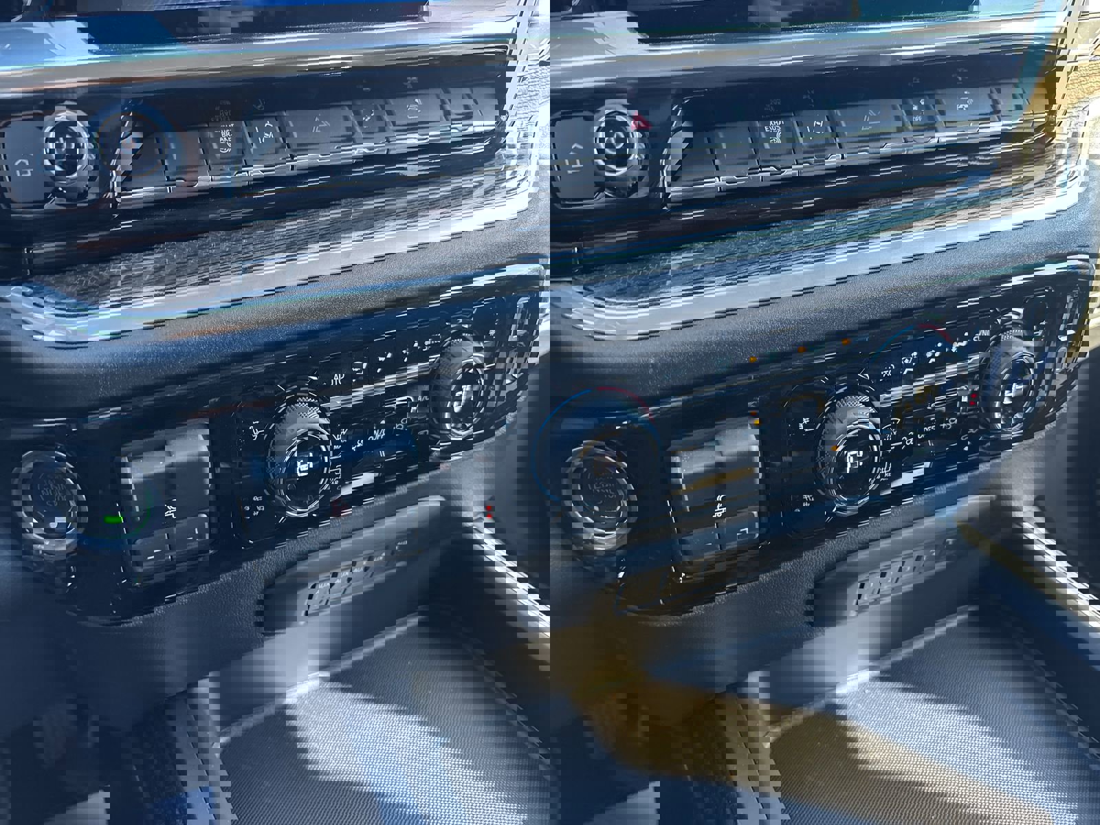 New 2026 Chevrolet Silverado 3500 LT w/ Convenience Package image 21