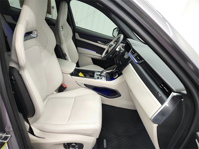 Used 2025 Jaguar F-PACE R-Dynamic S image 36