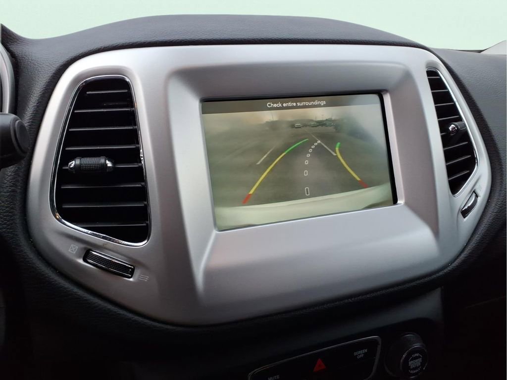Used 2019 Jeep Compass Sport image 22