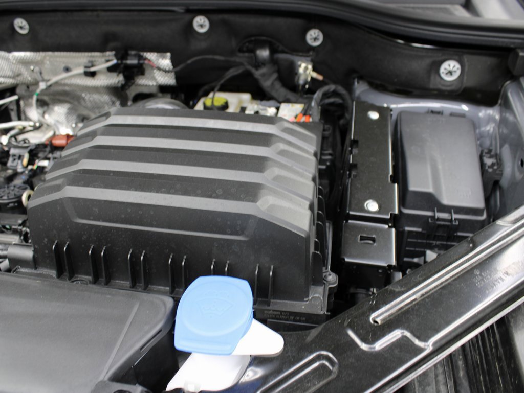 Used 2024 Volkswagen Atlas Cross Sport SEL Premium R-Line image 26