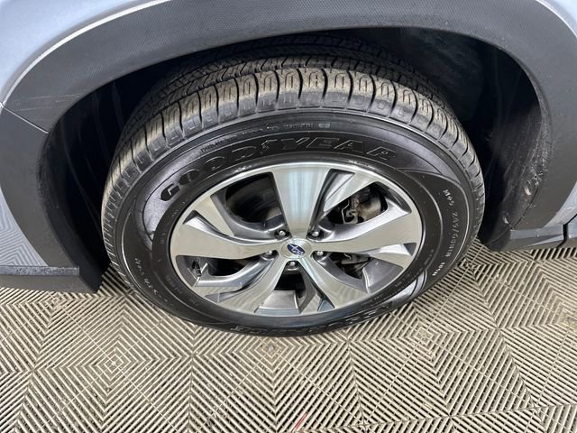 Used 2023 Subaru Ascent Premium w/ Convenience Package image 10