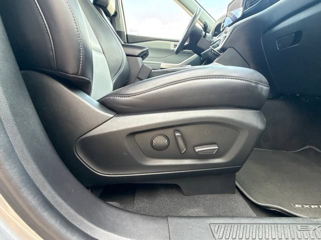 Certified 2022 Ford Explorer XLT w/ Equipment Group 202A RWD image 25