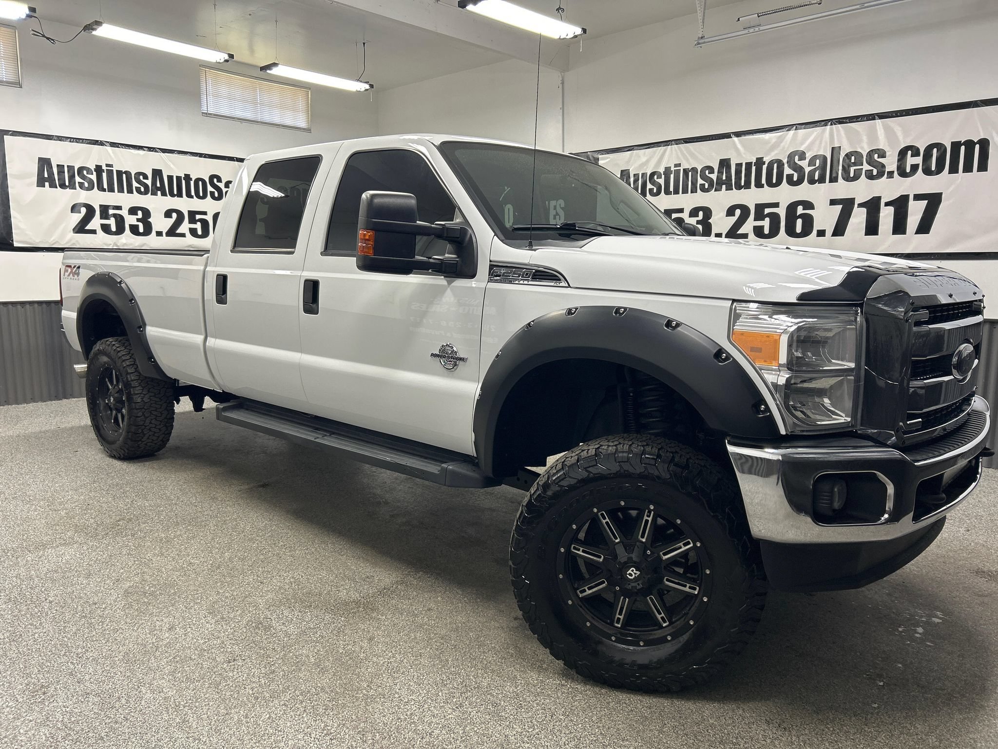 Used 2016 Ford F250 XLT w/ FX4 Off-Road Package AWD/4WD image 1