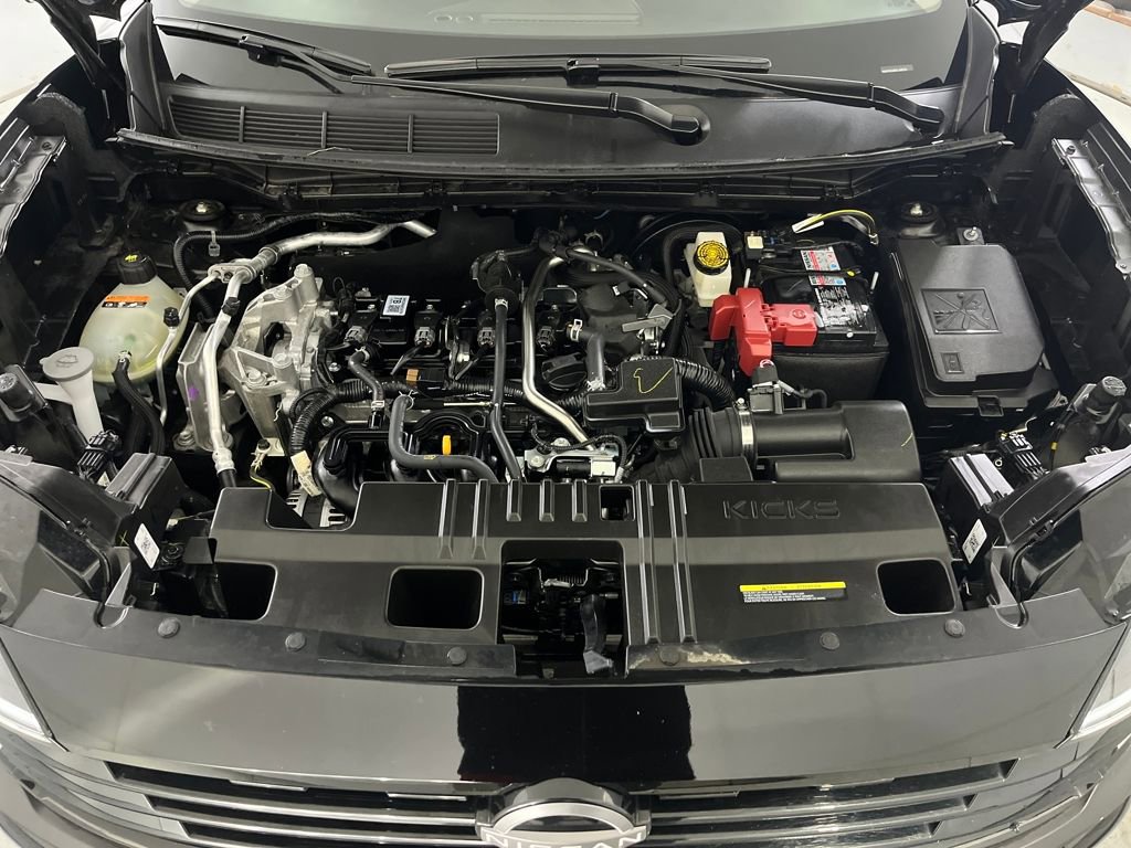 Used 2025 Nissan Kicks SV image 9