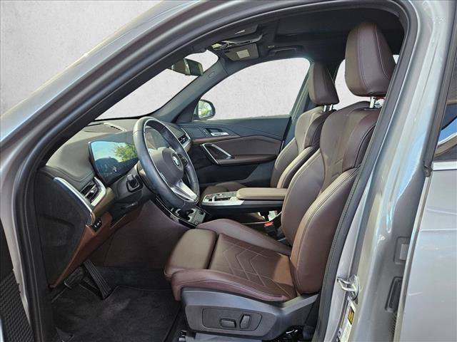 Used 2025 BMW X1 xDrive28i w/ Convenience Package AWD/4WD image 13