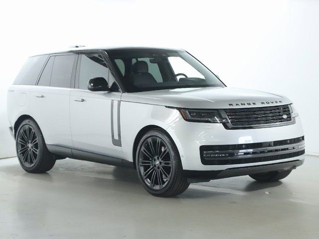 Certified 2025 Land Rover Range Rover SE image 11