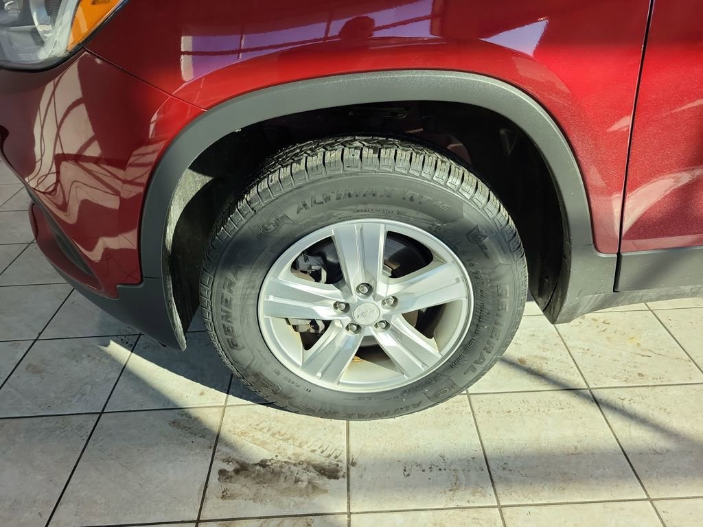 Used 2018 Chevrolet Trax LT w/ LT Convenience Package image 49