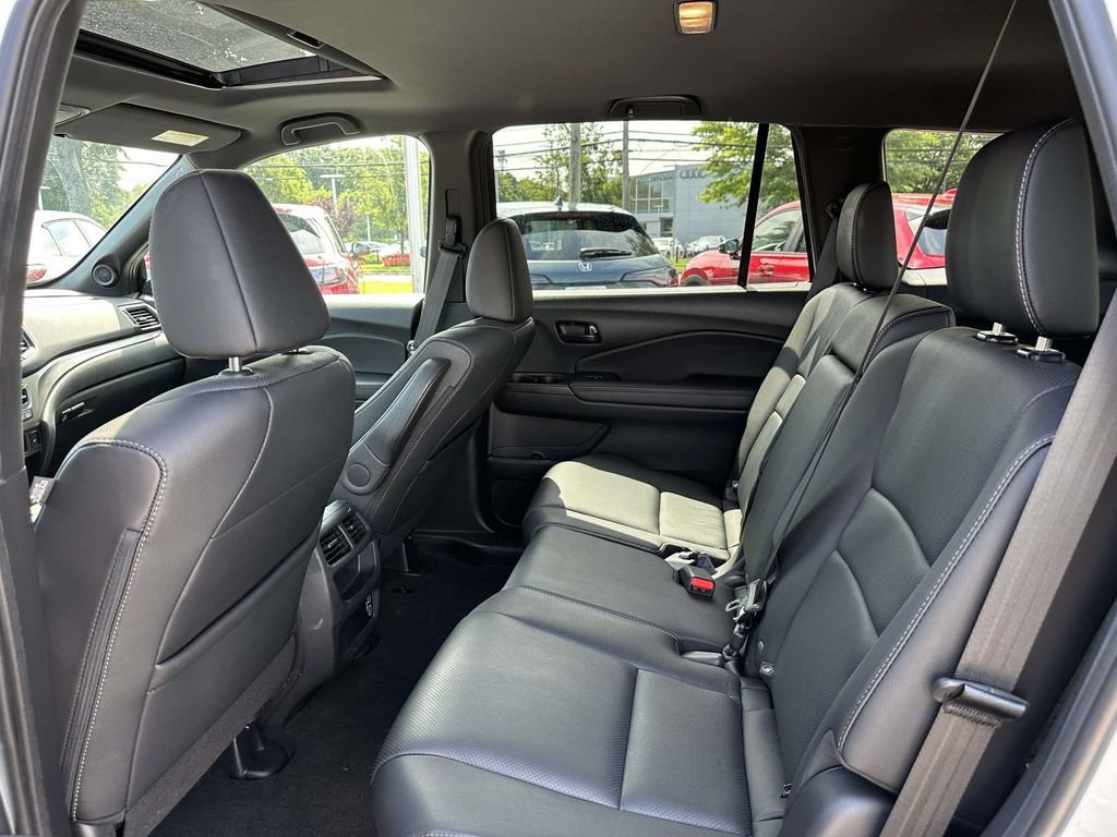 Certified 2023 Honda Passport EX-L image 9