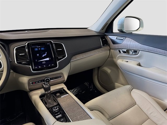 Used 2021 Volvo XC90 T6 Inscription image 25