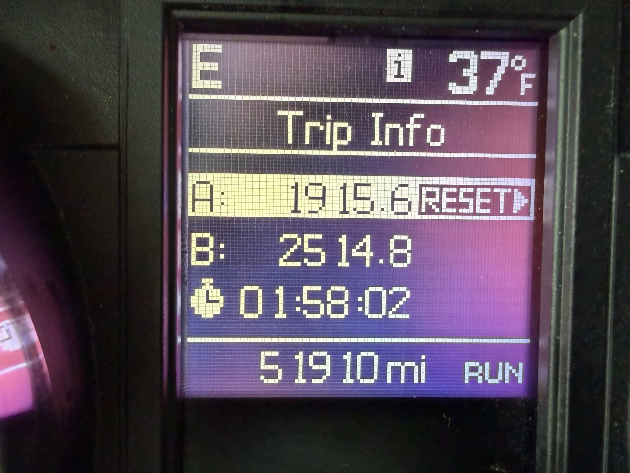 Used 2015 Chrysler Town & Country Touring-L w/ Driver Convenience Group image 18