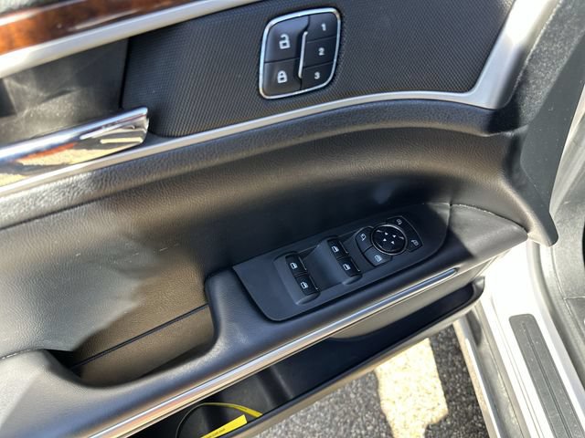 Used 2015 Lincoln MKZ w/ Equipment Group 102A Reserve FWD image 16