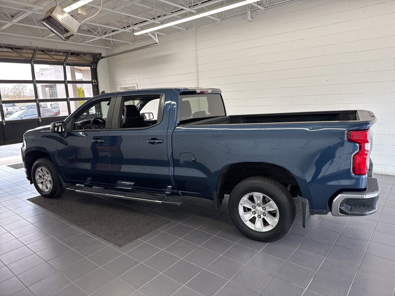 Used 2019 Chevrolet Silverado 1500 LT w/ All-Star Edition image 5