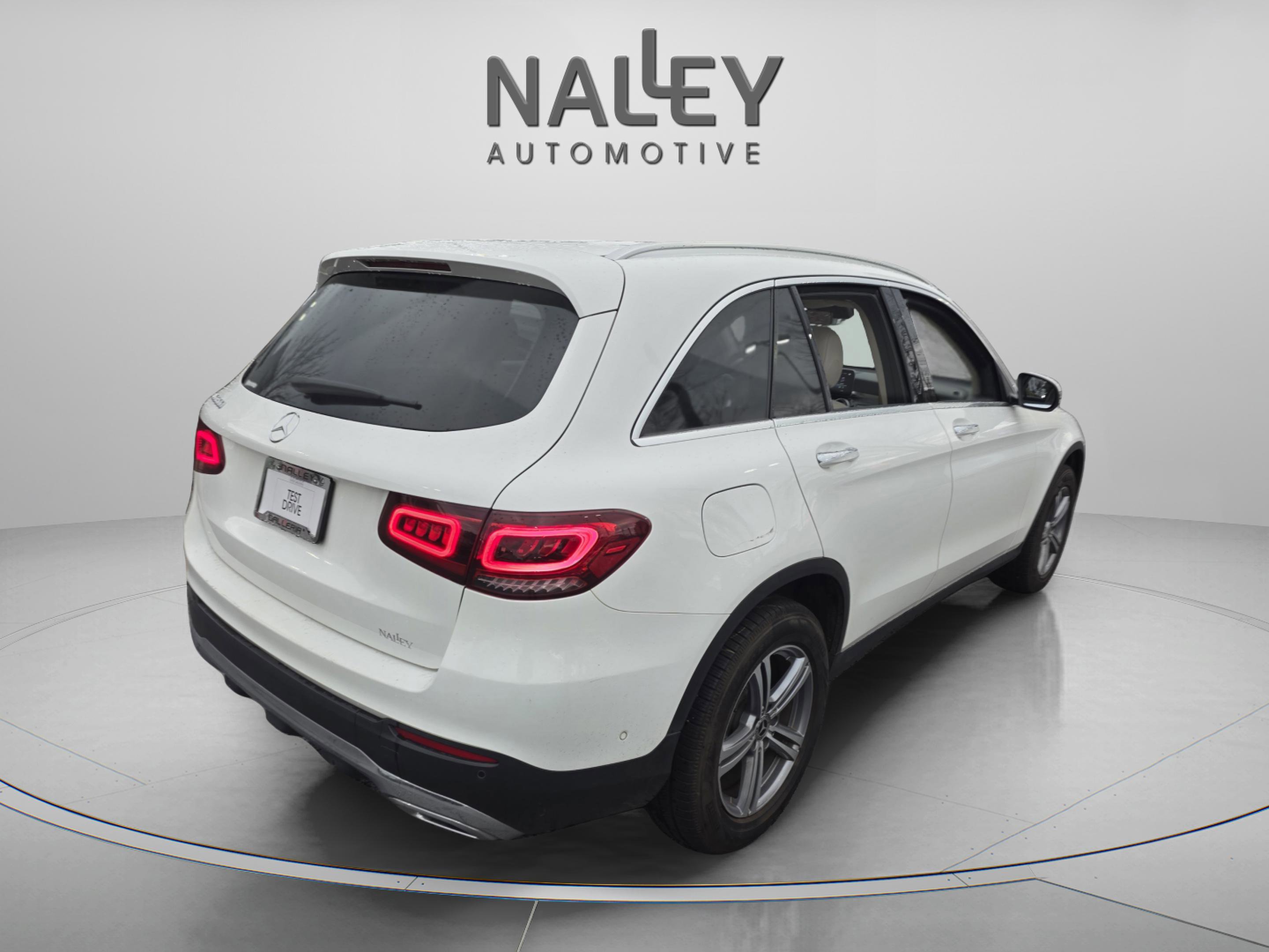 Used 2022 Mercedes-Benz GLC 300 image 5