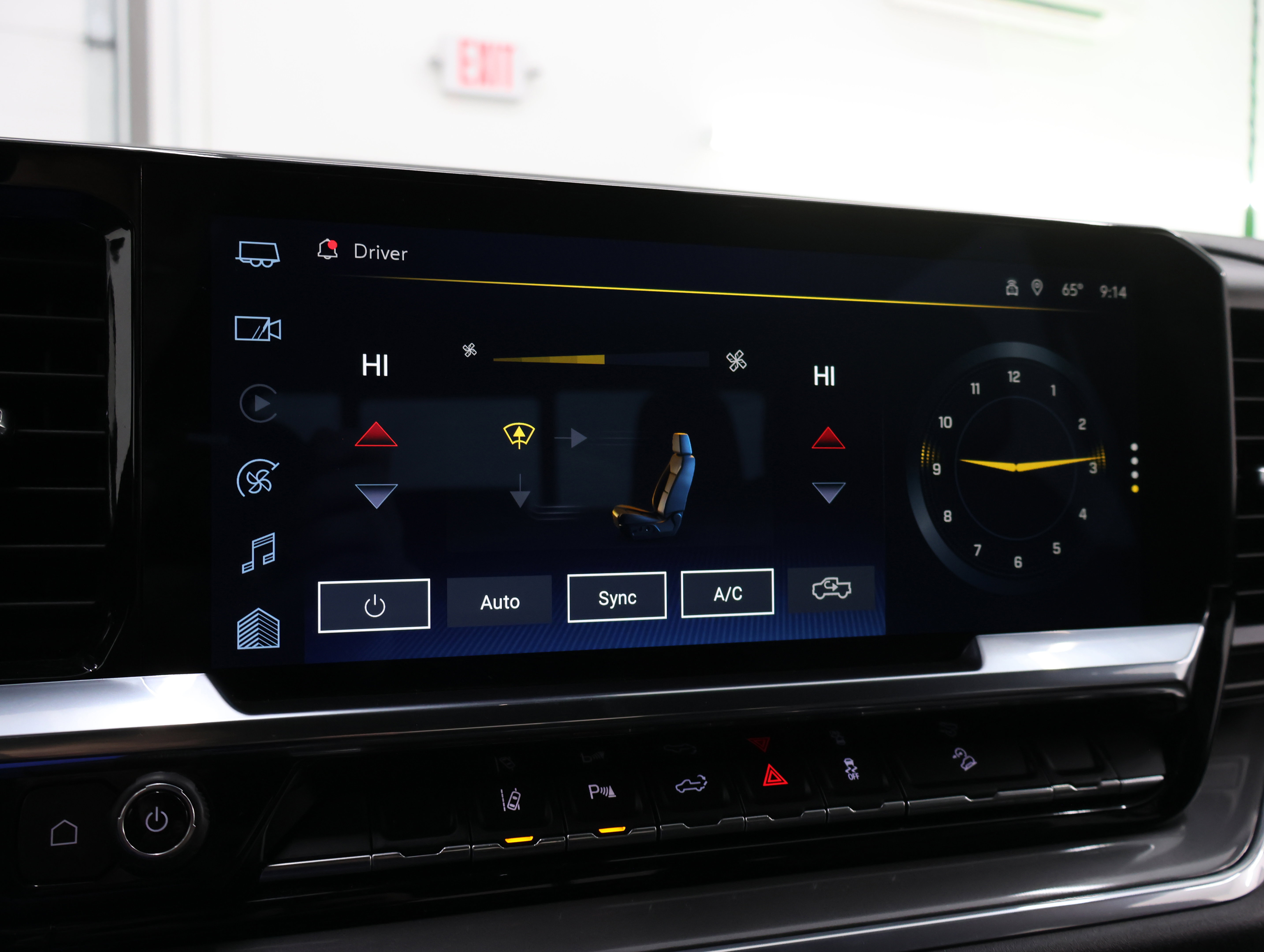 Used 2024 Chevrolet Silverado 3500 High Country w/ High Country Premium Package AWD/4WD image 11