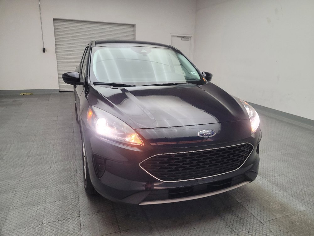 Used 2021 Ford Escape SE image 14