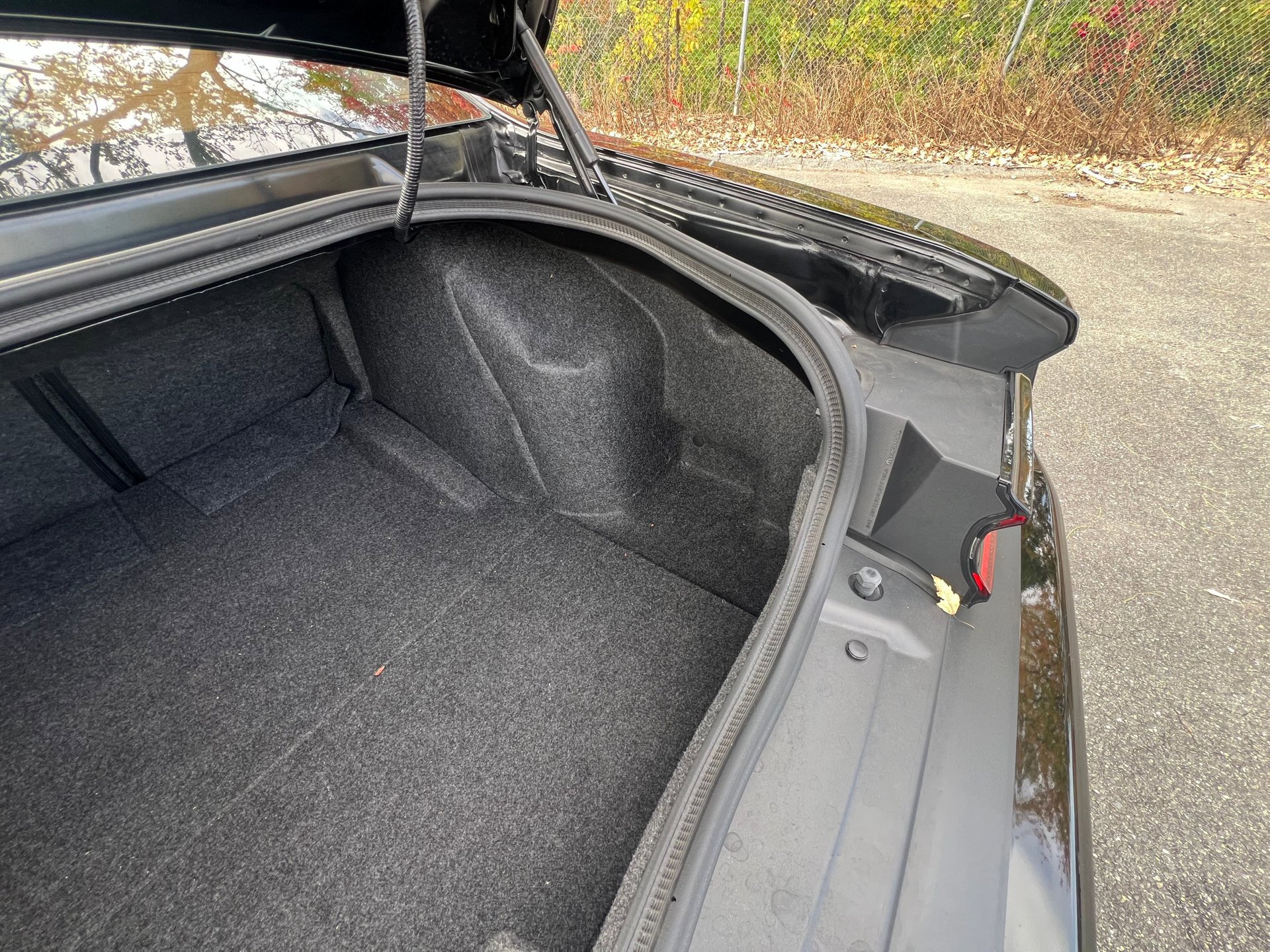 Used 2017 Dodge Challenger SRT Hellcat image 39