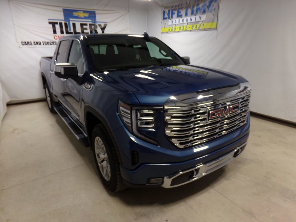 New 2025 GMC Sierra 1500 Denali w/ Technology Package