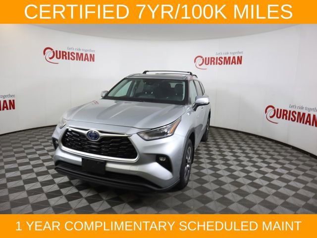 Used 2021 Toyota Highlander XLE AWD/4WD image 2