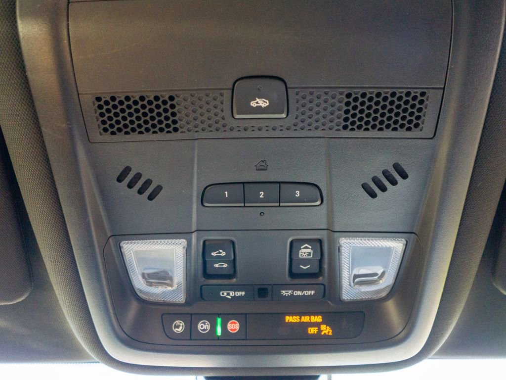 Used 2021 Cadillac XT6 Sport w/ LPO, ONYX Package image 30