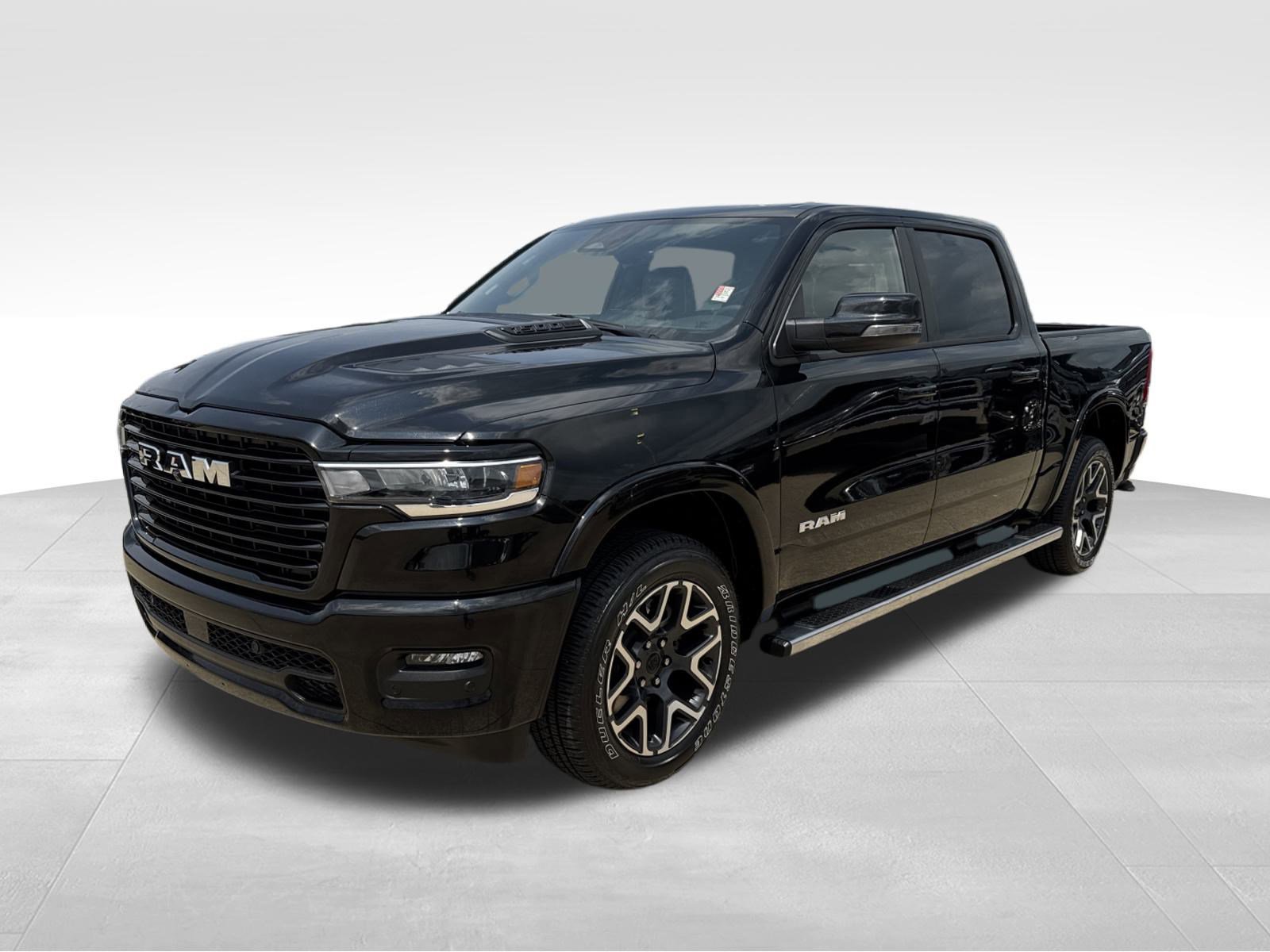 Used 2025 RAM 1500 Laramie image 3