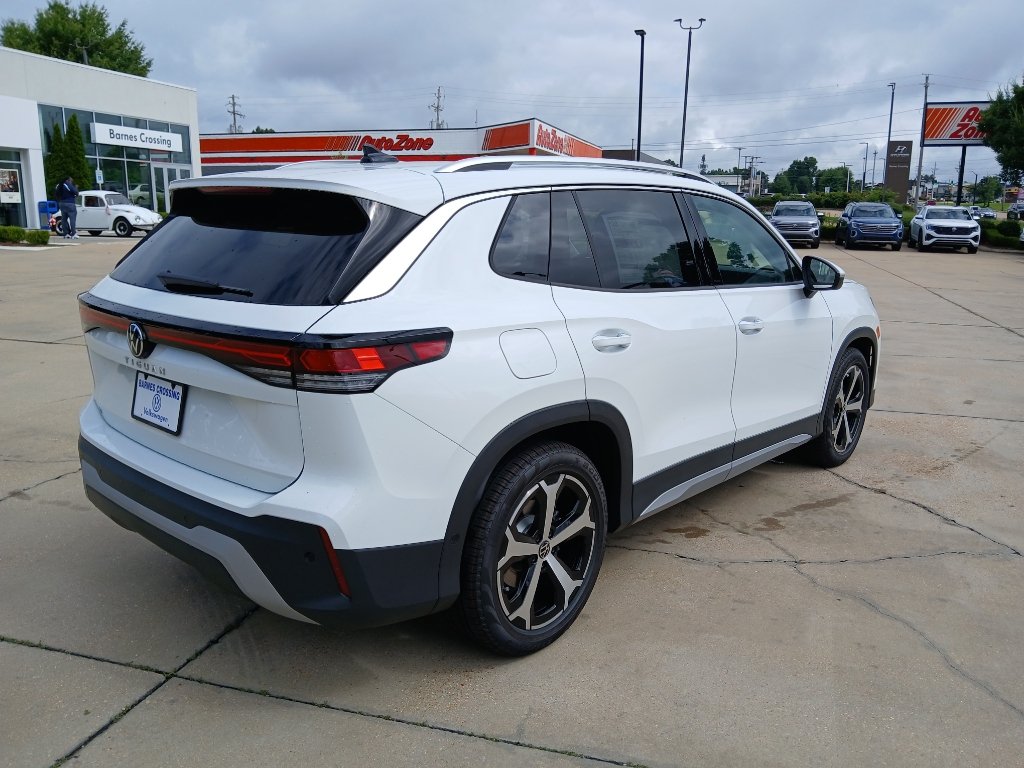 New 2026 Volkswagen Tiguan SE FWD image 7