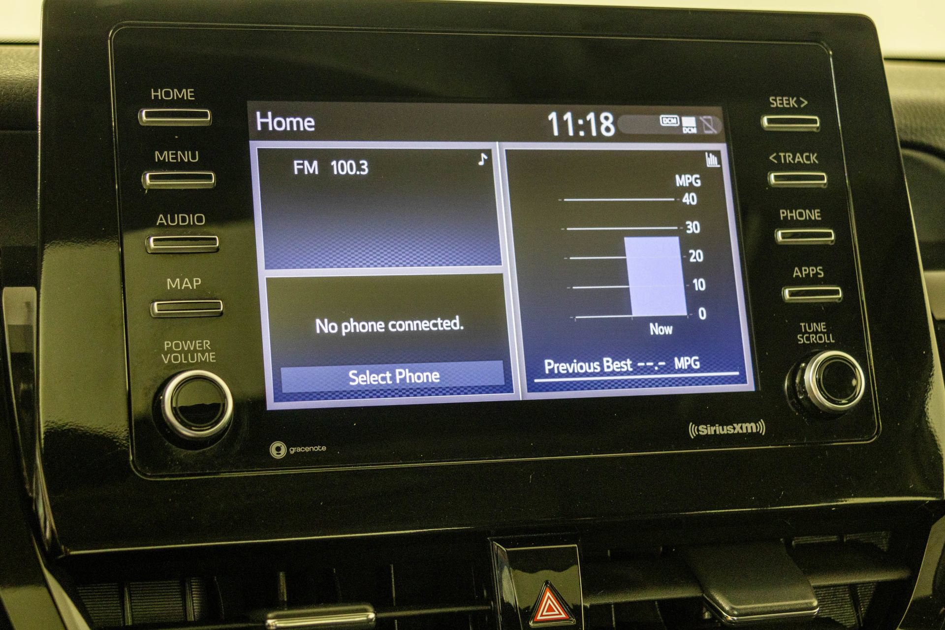 Used 2022 Toyota Camry SE w/ Cold Weather Package FWD image 25