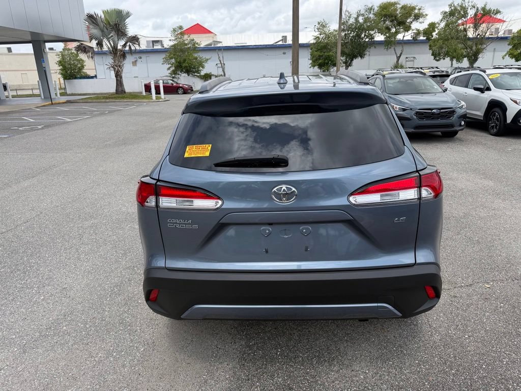 Used 2024 Toyota Corolla Cross LE FWD image 6